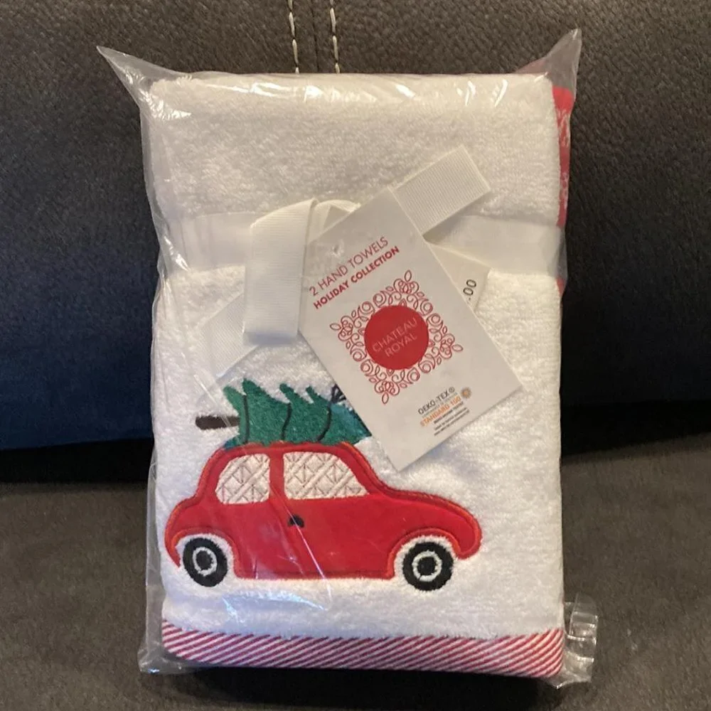 NEW! Chateau Royale Holiday Christmas RED Car W/CHRISTMAS TREE Hand Towels